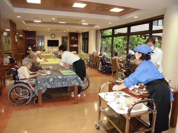 5月18日　もみの樹カフェ